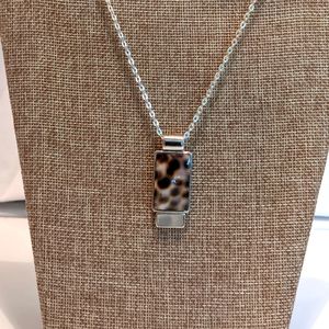 Lia Sophia pendant with 18" chain